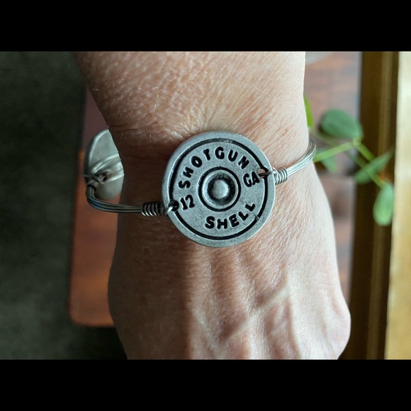 Bangle Bracelet - Picture 1 of 3